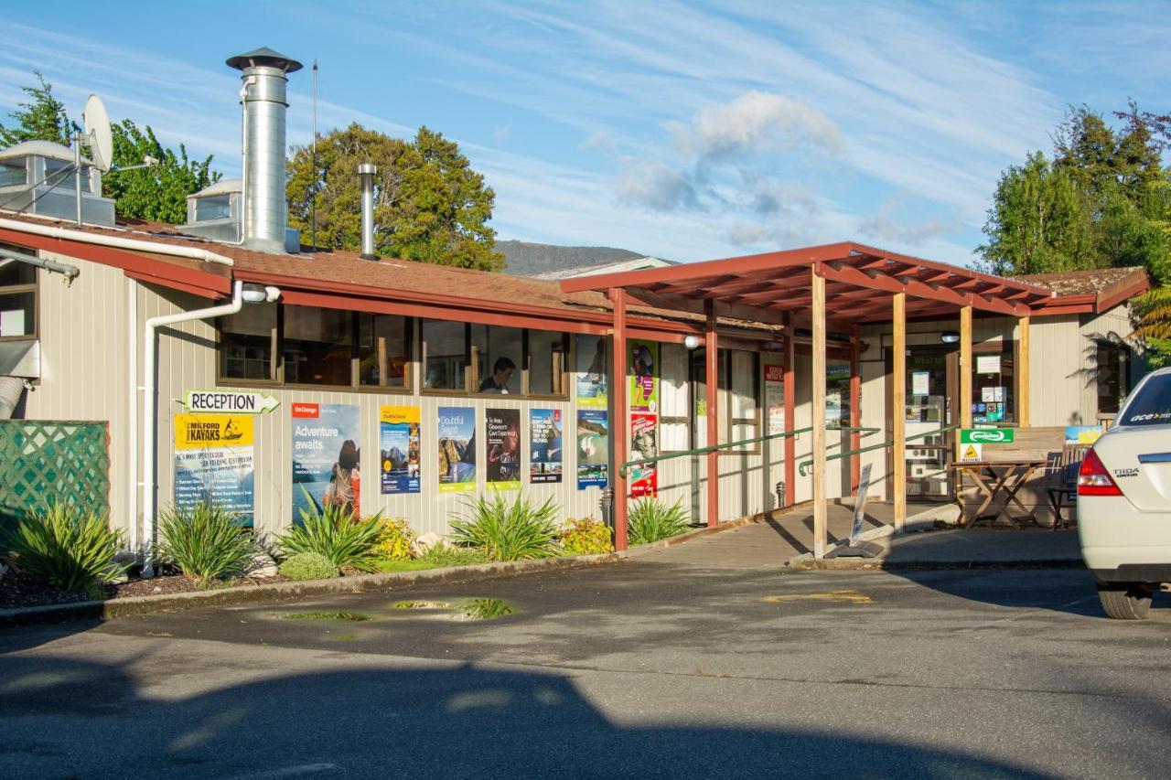 Yha Te Anau Hostel Εξωτερικό φωτογραφία
